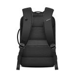 نمای پشت کوله پشتی بنج S51