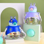 قمقمه چشم قلمبه فانتزی از نمای جلو