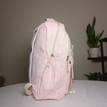 نمای کنار کوله پشتی با جیب کاربردی