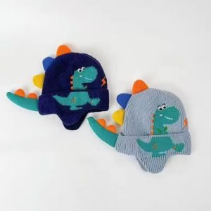 کلاه بامزه دایناسوری کودک با رنگ‌بندی متنوع