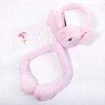 گوشگیر نرم از جنس پلیاستر با شال همرنگ صورتی