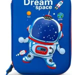 جامدادی مدرسه‌ای طرح فضانورد مناسب لوازم کوچک و بزرگ