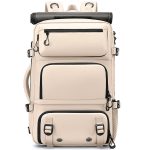 کوله مناسب لباس، کفش و وسایل ضروری سفر