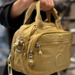 نمای جانبی کیف دوشی بوبو مدل ۹۹۱۹ با طراحی جمع‌وجور