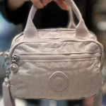 کیف دوشی بوبو مدل ۹۹۱۹ با طراحی مینیمال و بدنه برزنتی ضدآب