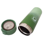 صافی دمنوش داخل ماگ پاستیلی برای نوشیدنیهای گیاهی