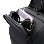 جیب جلویی کیف BANGE 8031 مناسب برای دسترسی سریع به وسایل