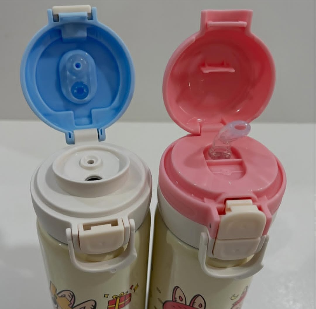 نمای دهنه قمقمه استیل لبوبو دوجداره با حالت نیدار و سادهنوش