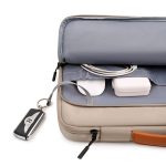 مکای داحلی جادار با جیب های متعدد کیف مناسب استفاده: روزمره، محل کار، دانشگاه و سفر